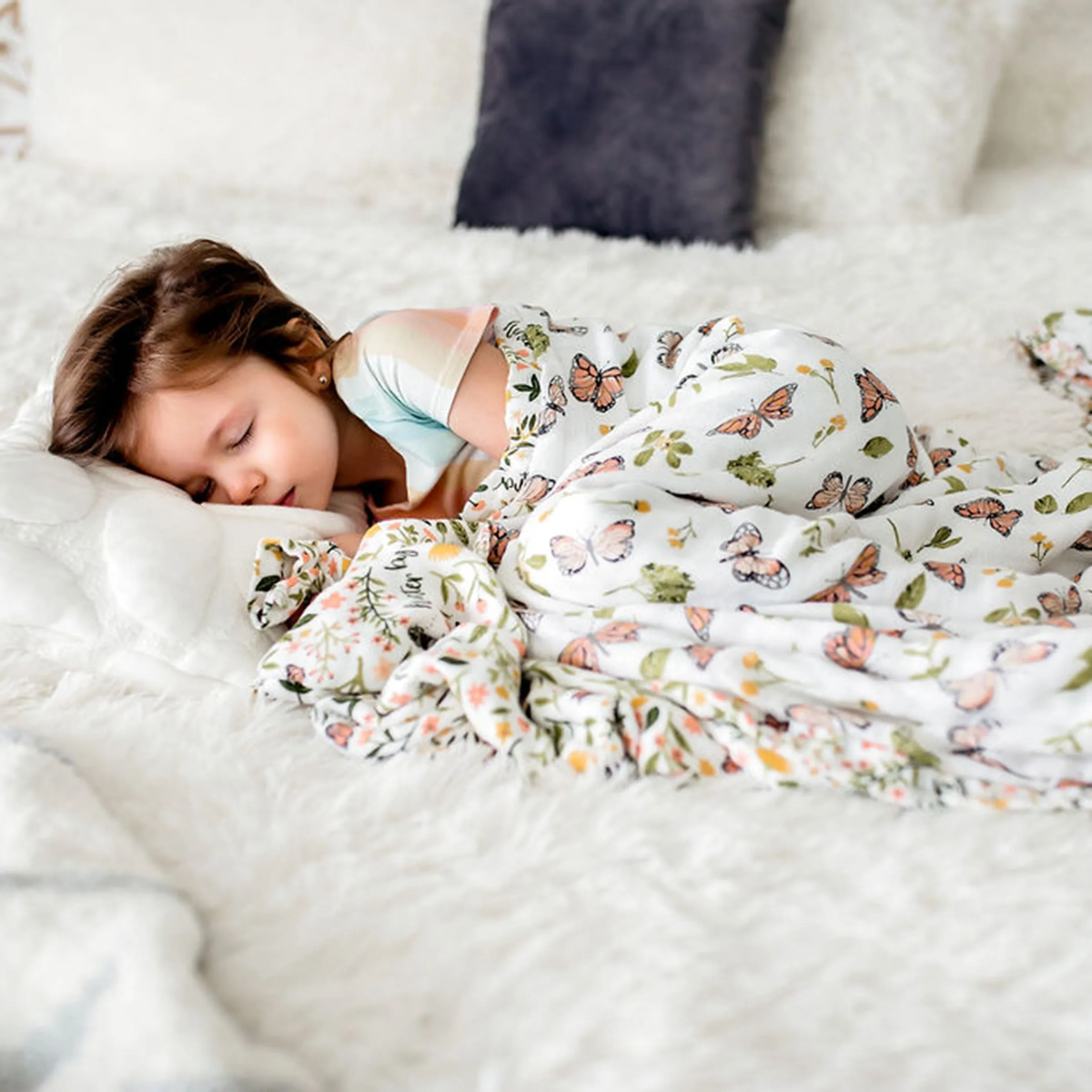 Butterfly   Flutterby Oh So Soft Snuggle Blanket