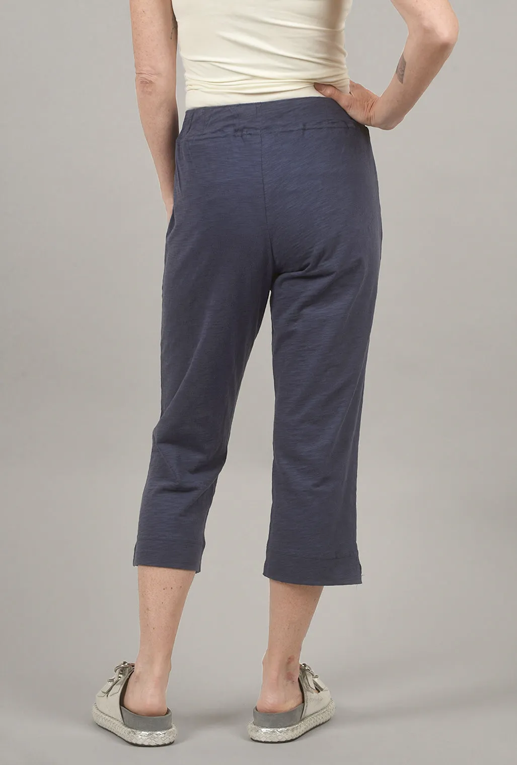 Cotton Slub Pocket Capri, Navy