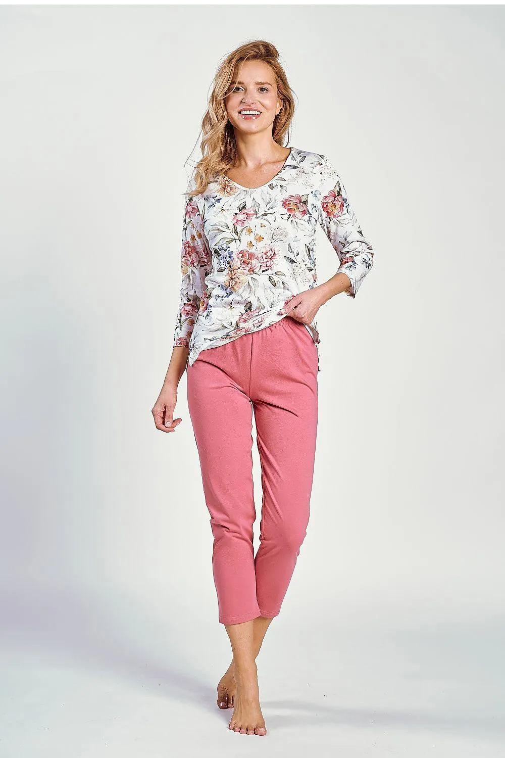 Taro sleeve blouse and 7/8-length pants womens pyjama