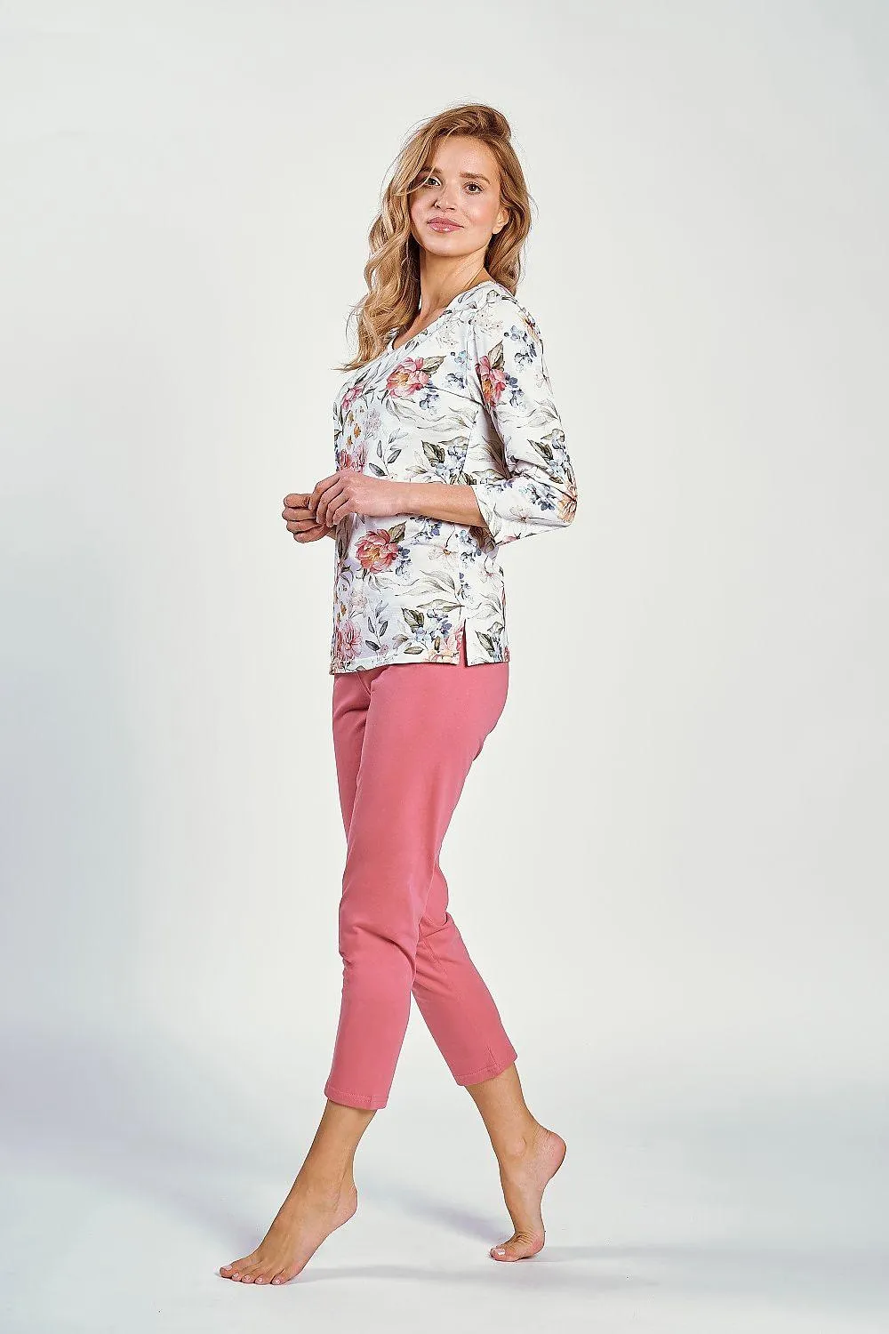 Taro sleeve blouse and 7/8-length pants womens pyjama