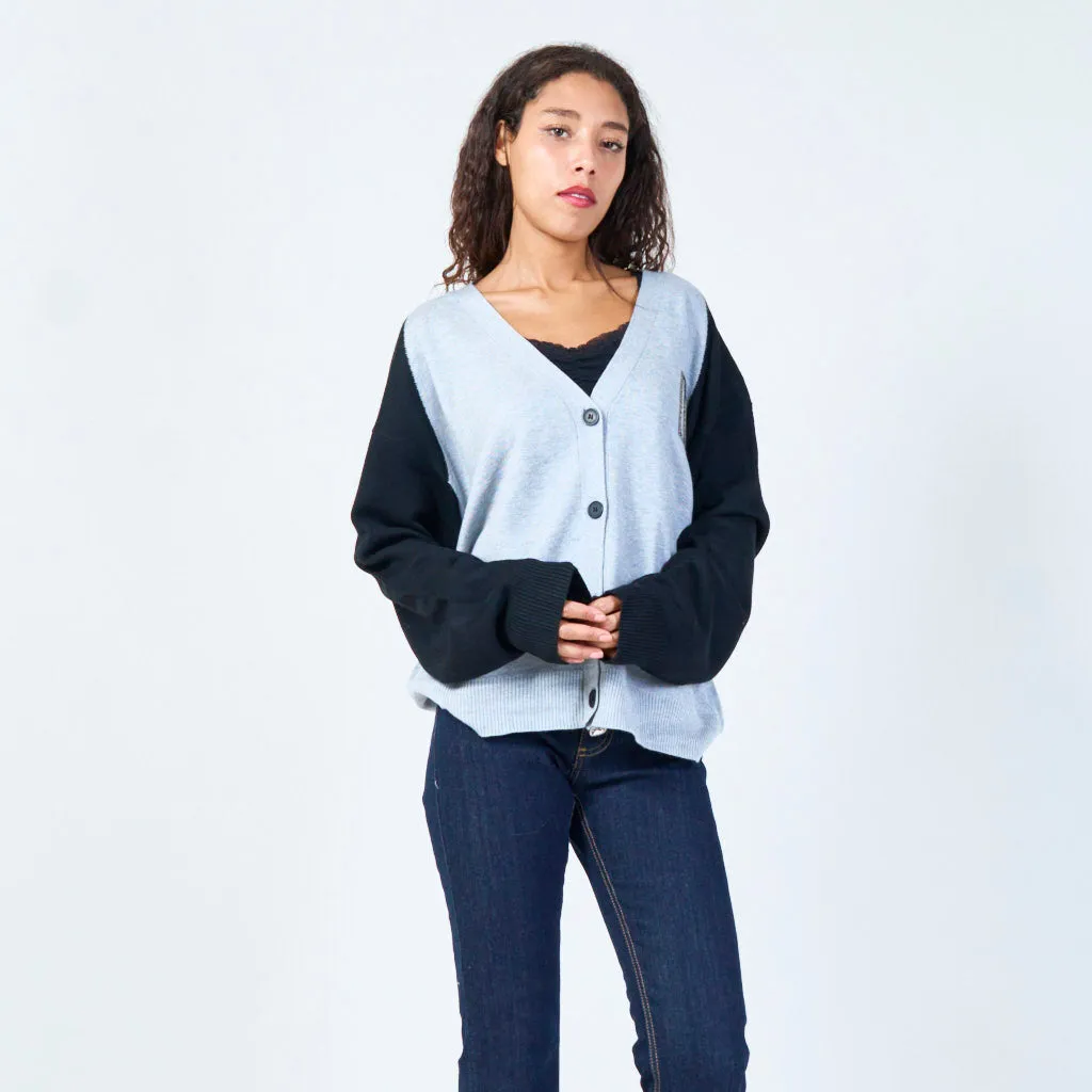 Two-tone v-neck cardigan wholesale