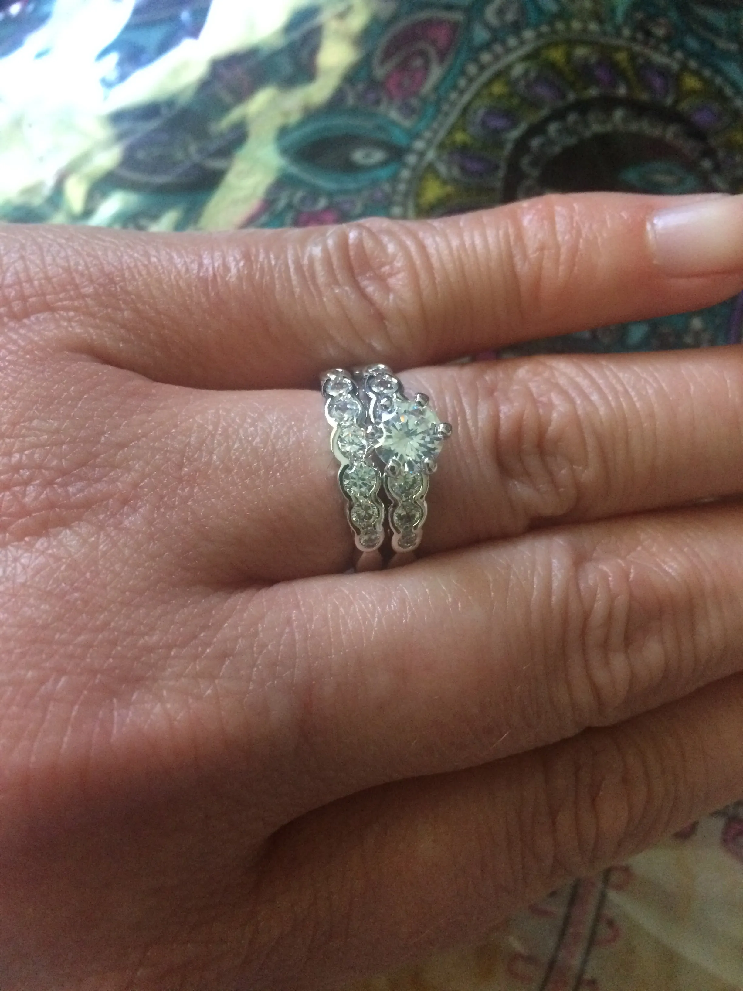 Women's Graduated Wedding Ring Set